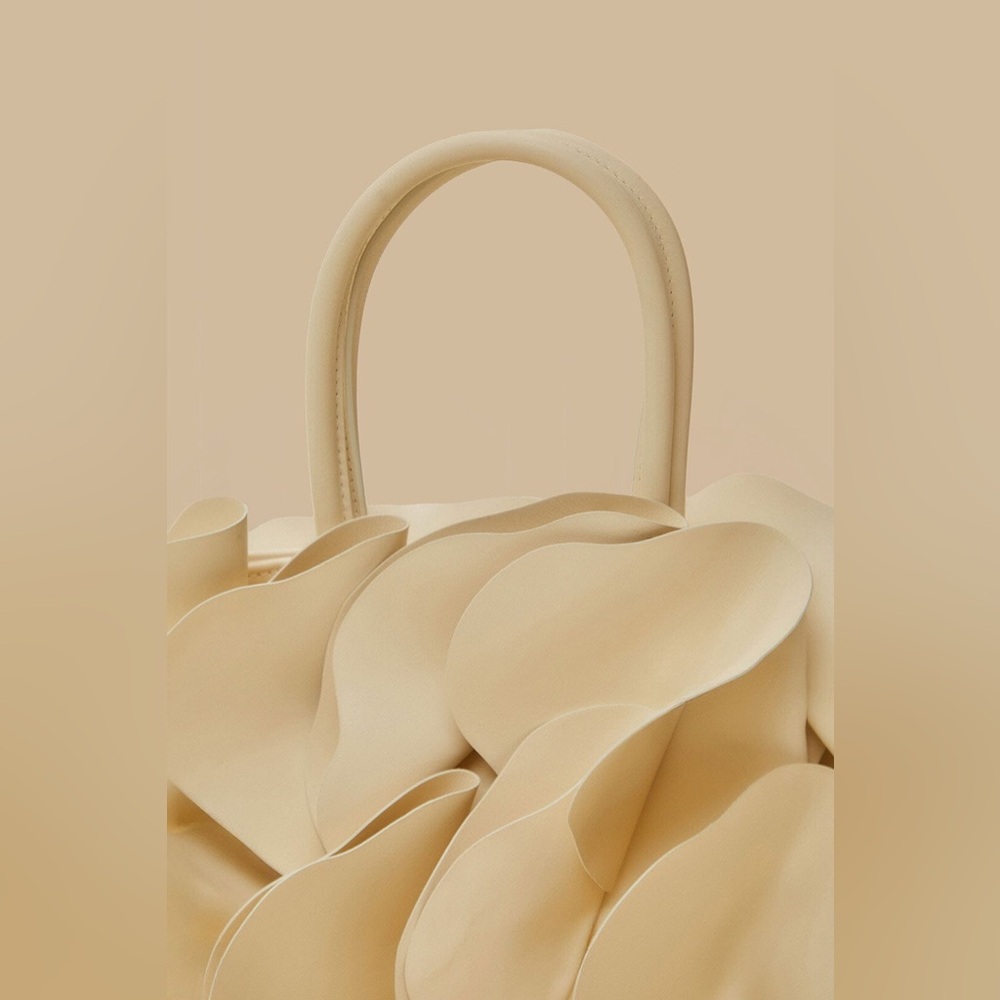 Farm Rio Ivory Leather Flower Bag - Picture 6 of 7